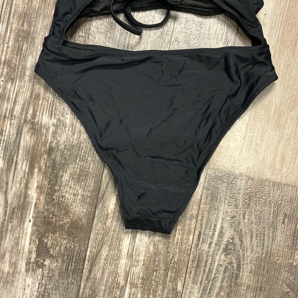 Women's Black One Piece Swimsuit Size Small - Picture 5 of 9